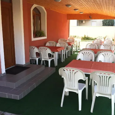 Unio Vendeghaz 3 Penzion