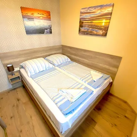 Unio Vendeghaz 3 Gasthuis