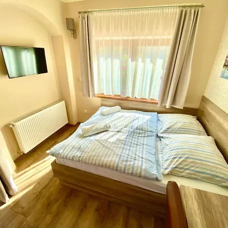 Unio Vendeghaz 3 Guest house *