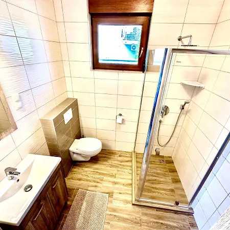 Unio Vendeghaz 3 Gasthuis