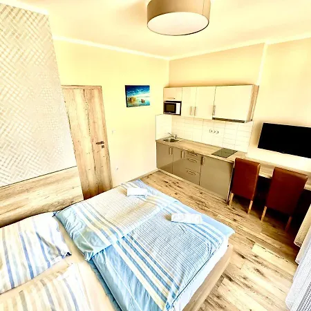 Unio Vendeghaz 3 4* Siófok