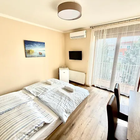 Unio Vendeghaz 3 Guest house Siofok